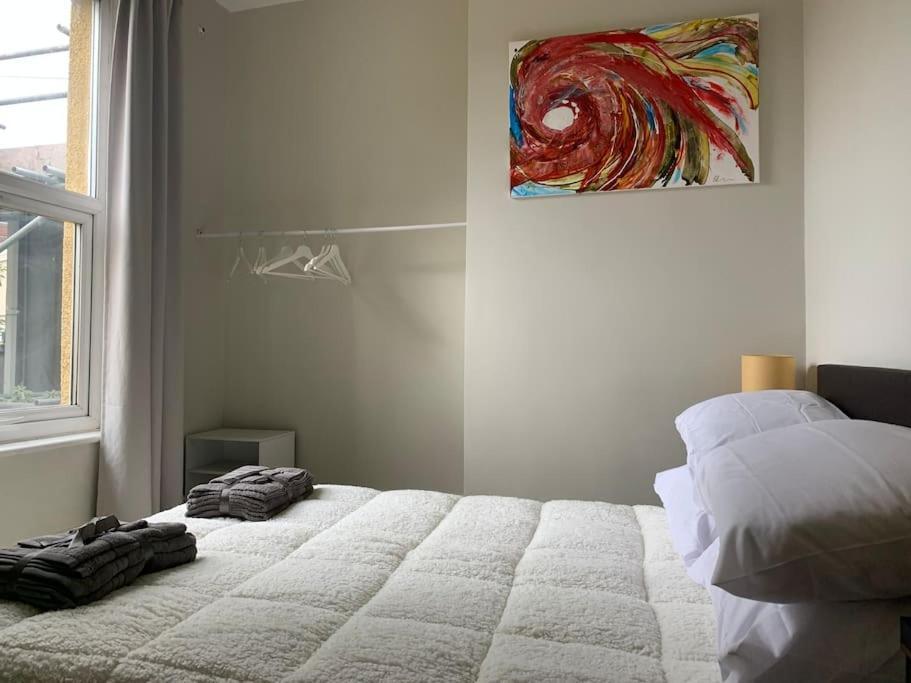 Central 2 Bed Flat. Free Parking Bristol Eksteriør billede
