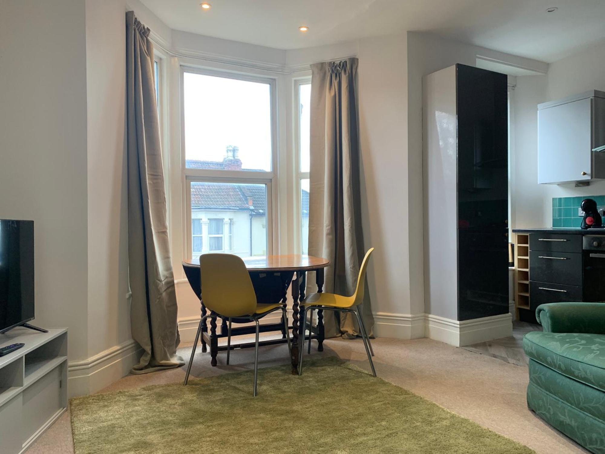 Central 2 Bed Flat. Free Parking Bristol Eksteriør billede